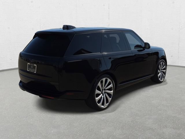 Used 2025 Land Rover Range Rover SE AWD/4WD image 5