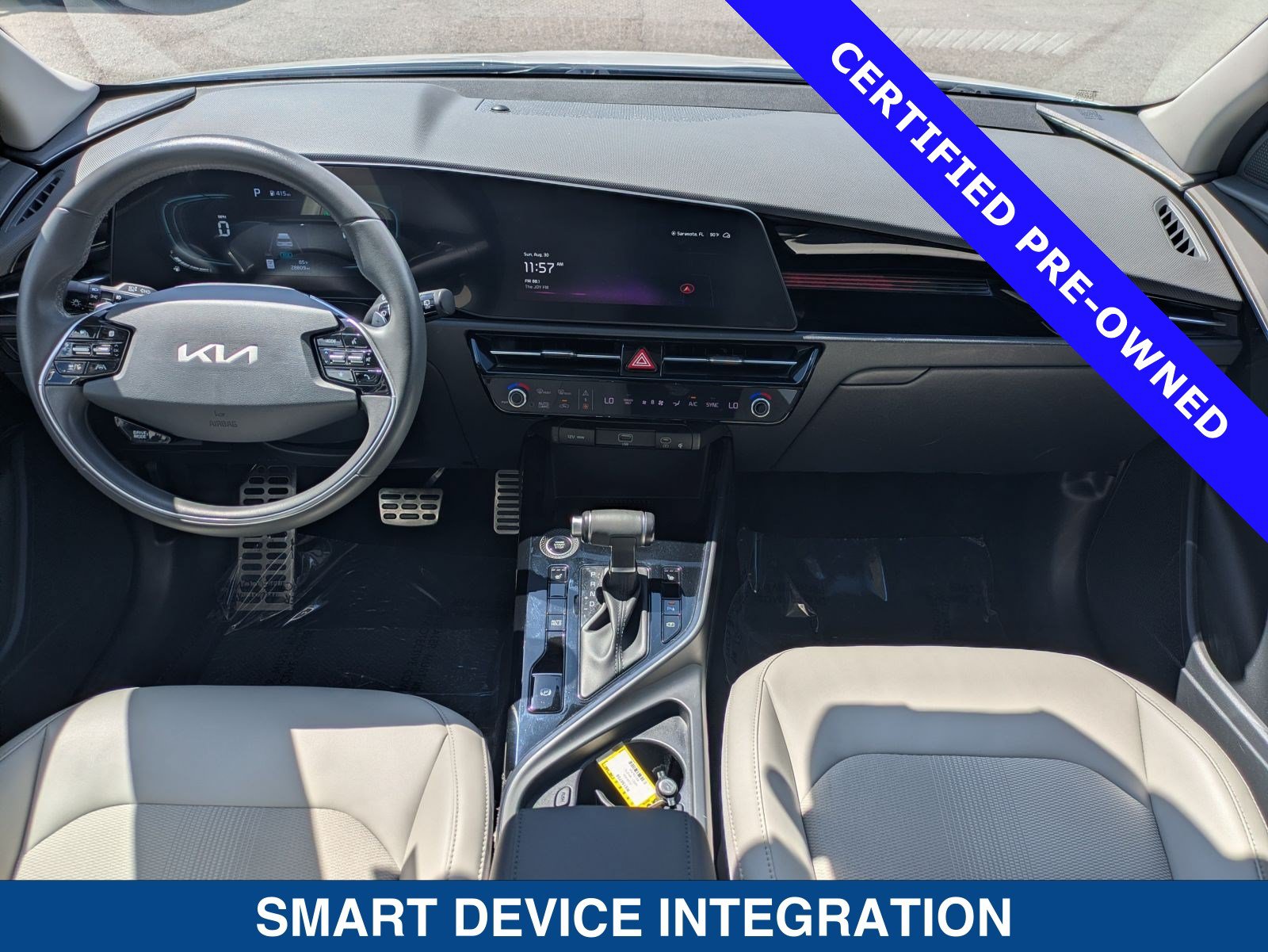 Used 2024 Kia Niro EX Touring FWD image 17