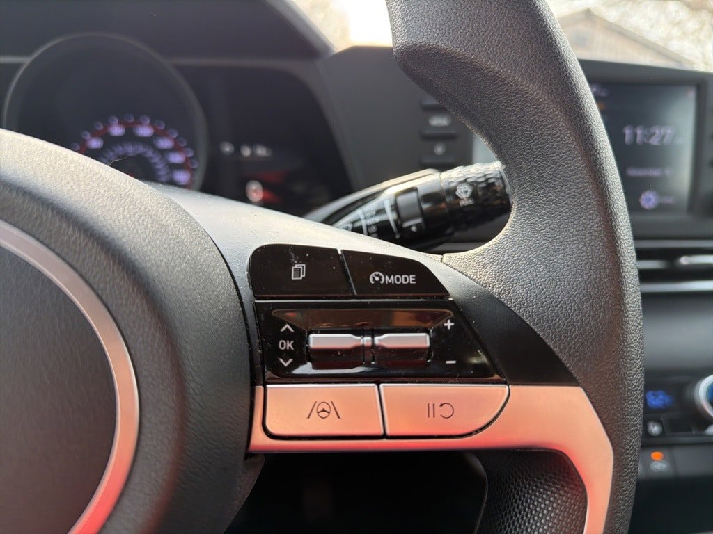 Certified 2022 Hyundai Elantra SEL FWD image 30