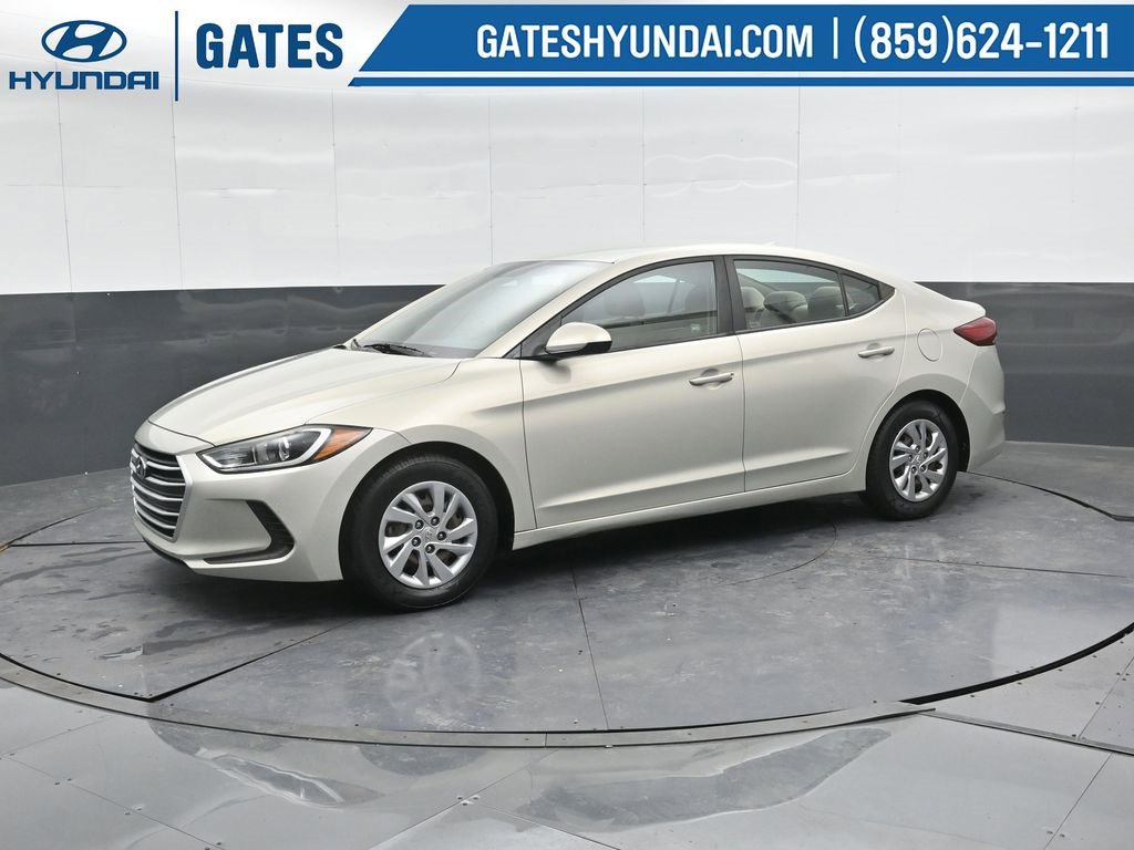 Used 2017 Hyundai Elantra SE w/ Cargo Package image 7