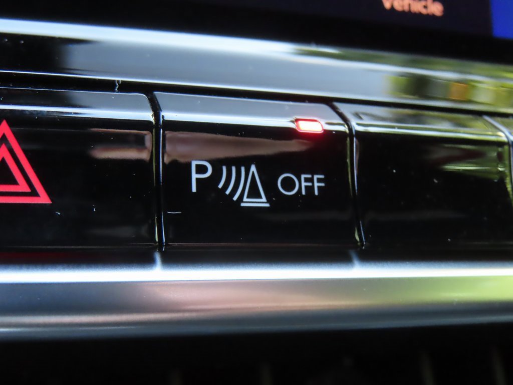 New 2026 Jeep Compass Trailhawk w/ Sun, Sound & Navigation Group image 15