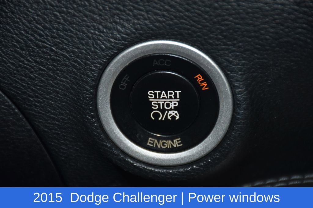 Used 2015 Dodge Challenger SXT w/ Driver Convenience Group image 12