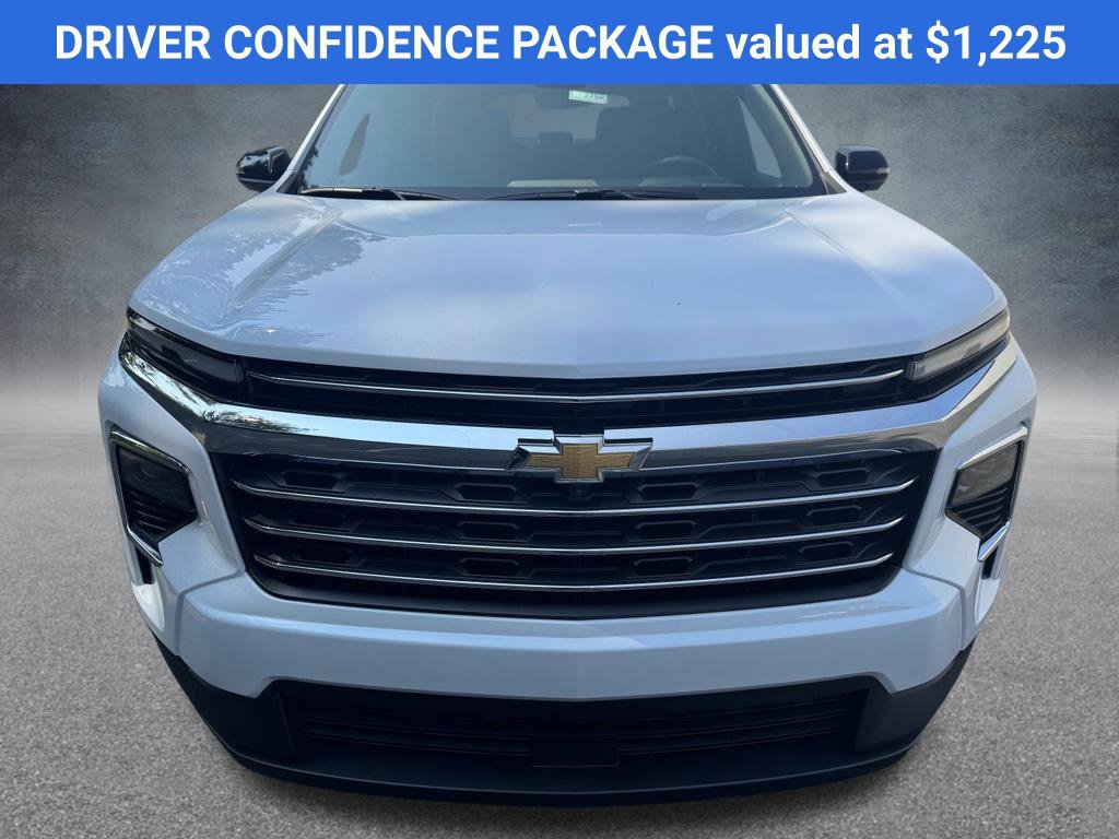 New 2026 Chevrolet Traverse LT w/ Driver Confidence Package AWD/4WD image 2