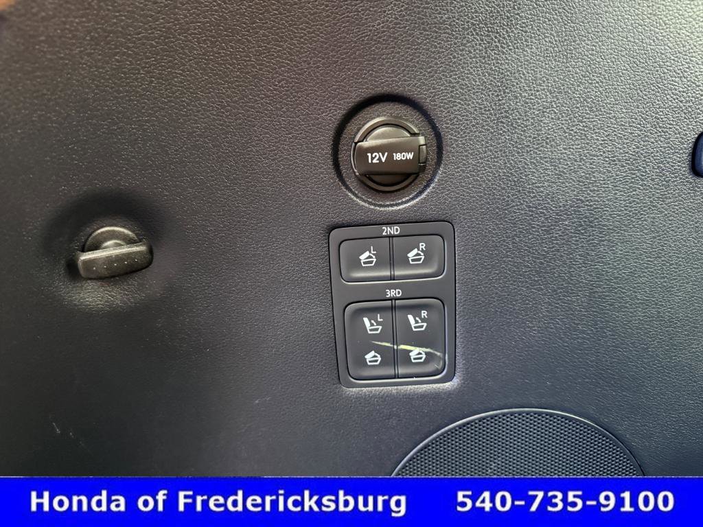 Used 2022 Hyundai Palisade Limited w/ Winter Package image 25