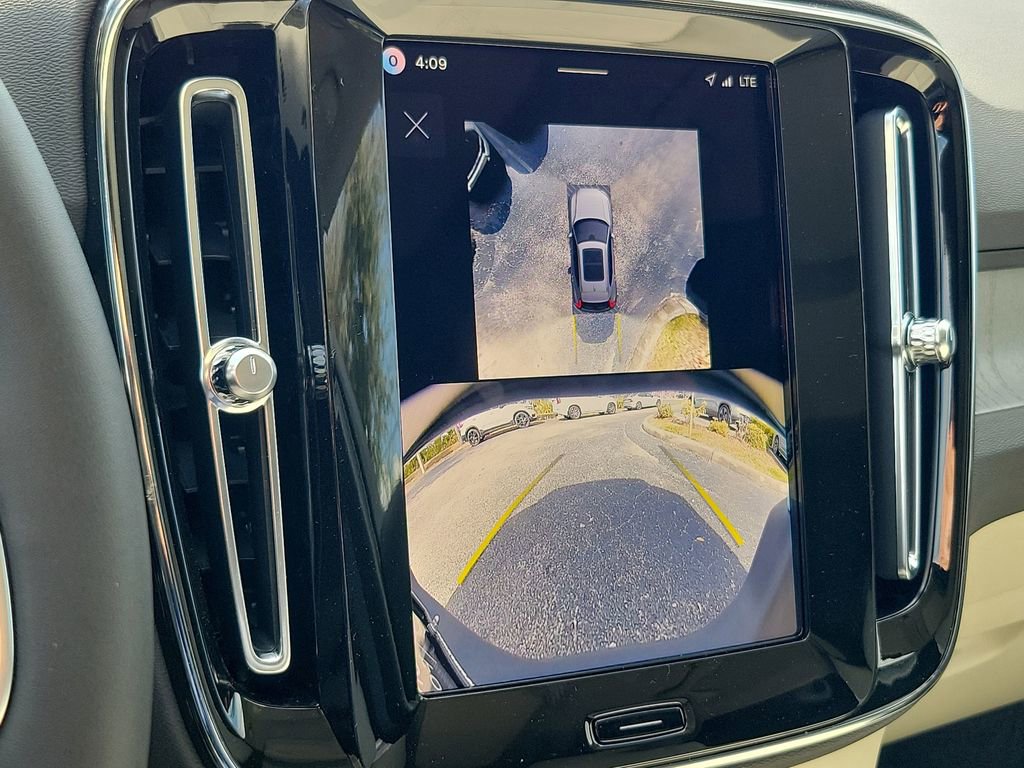 New 2026 Volvo XC40 B5 Ultra AWD/4WD image 10