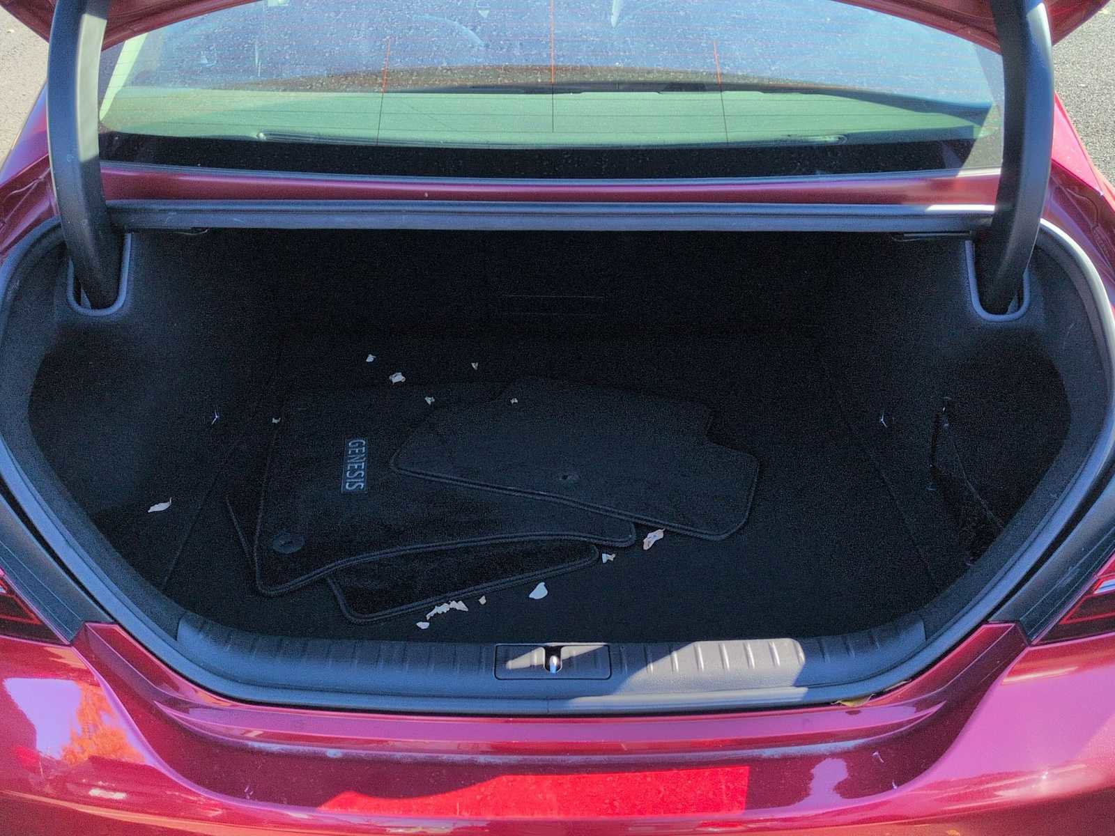 Used 2023 Genesis G70 2.0T image 35