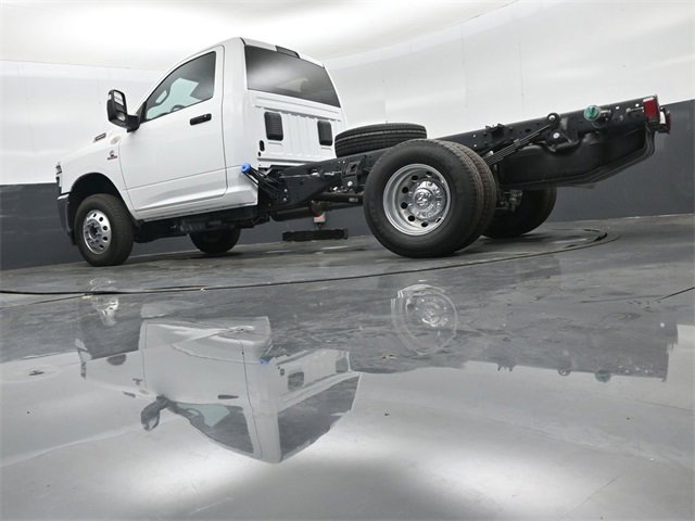 New 2026 RAM 3500 Tradesman w/ Chrome Appearance Group image 29