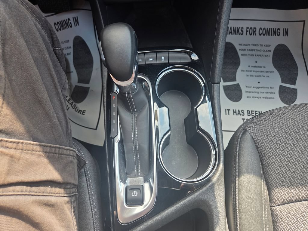 Used 2025 Buick Encore GX Preferred AWD/4WD image 29