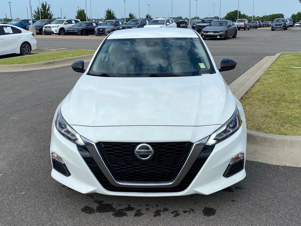 Used 2021 Nissan Altima 2.5 SR FWD image 2