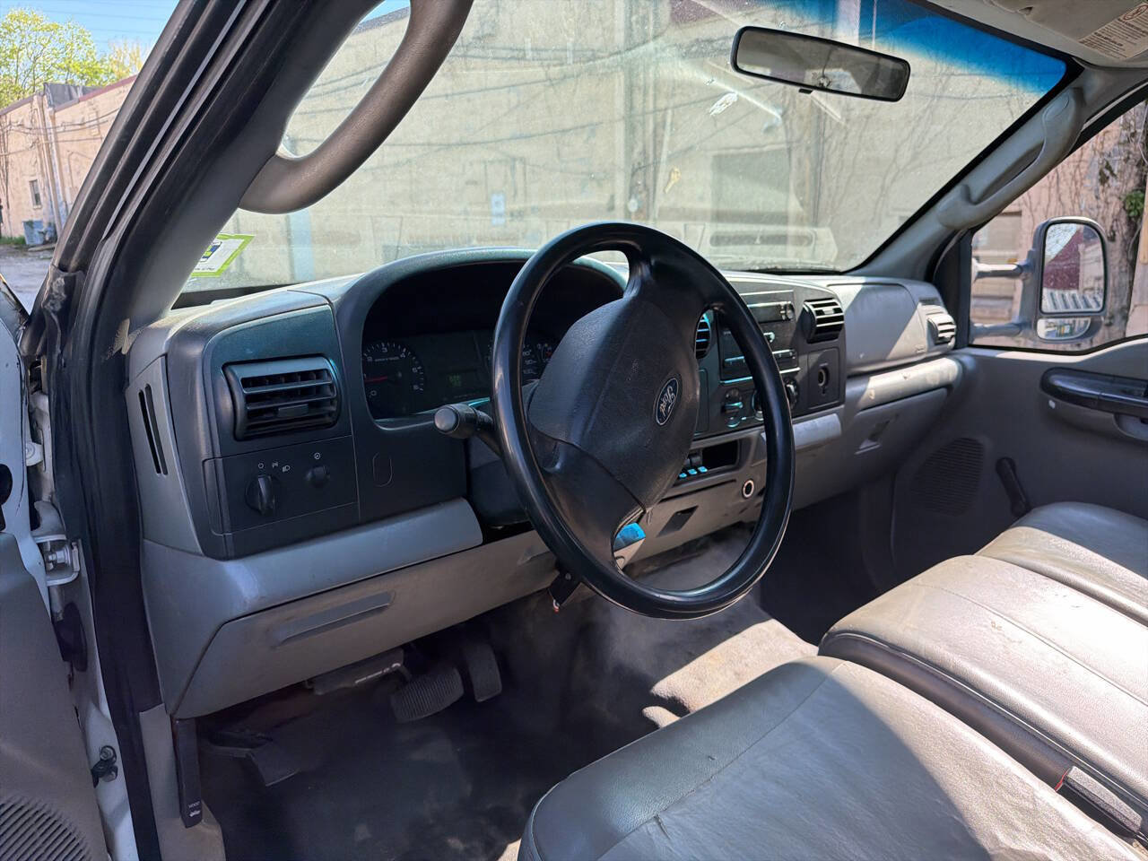 Used 2006 Ford F350 XL image 12