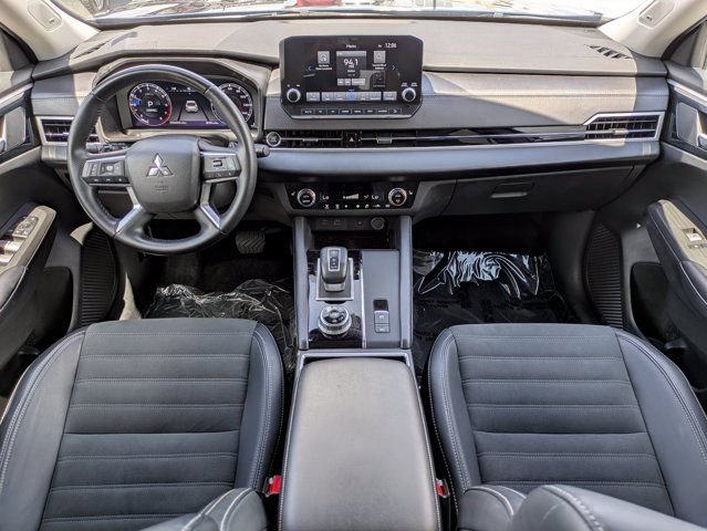 Used 2024 Mitsubishi Outlander SE Black Edition AWD/4WD image 17