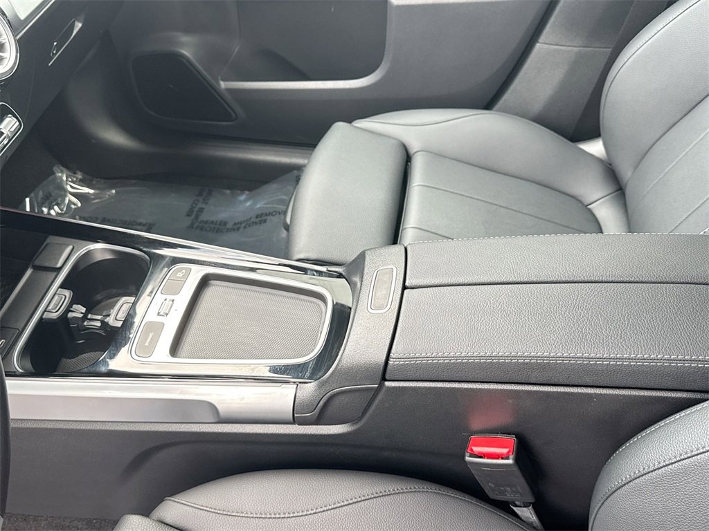 Used 2024 Mercedes-Benz EQB 250+ image 24