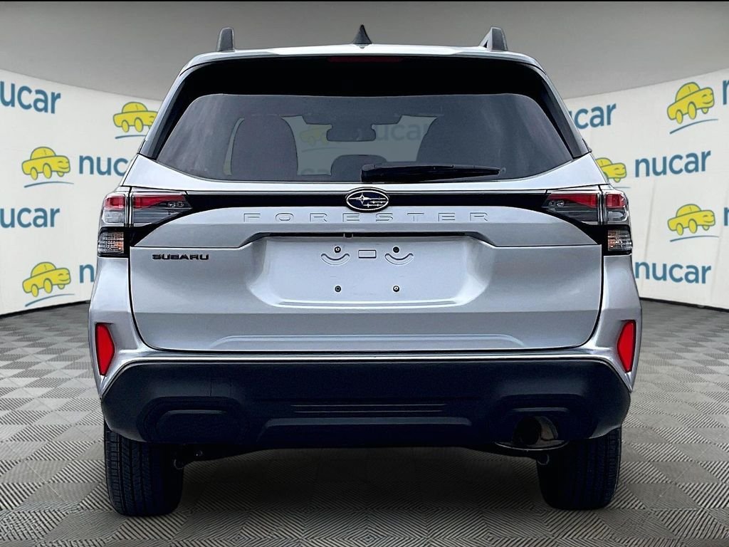 Used 2025 Subaru Forester Premium AWD/4WD image 5