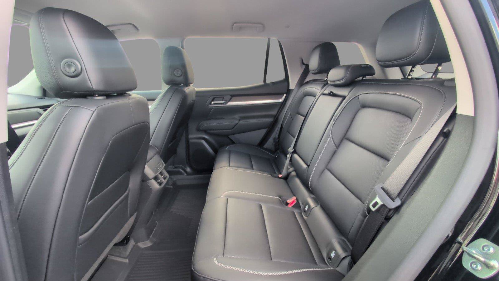 New 2026 GMC Terrain Denali w/ LPO, Floor Liner Package AWD/4WD image 34