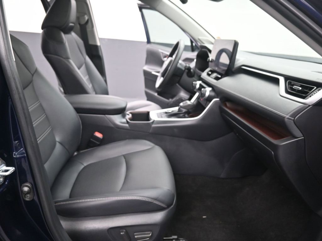 Used 2024 Toyota RAV4 Limited image 25
