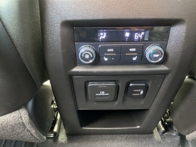 Used 2018 Chevrolet Traverse Premier w/ Driver Confidence II Package image 23