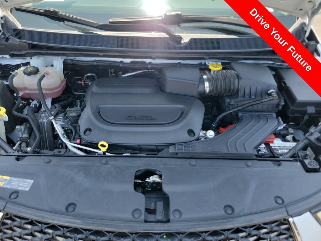 Used 2023 Chrysler Pacifica Touring-L FWD image 29