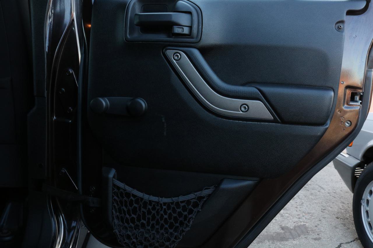 Used 2013 Jeep Wrangler Unlimited Sport image 33