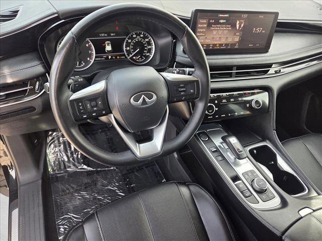 Used 2025 INFINITI QX60 Pure image 10