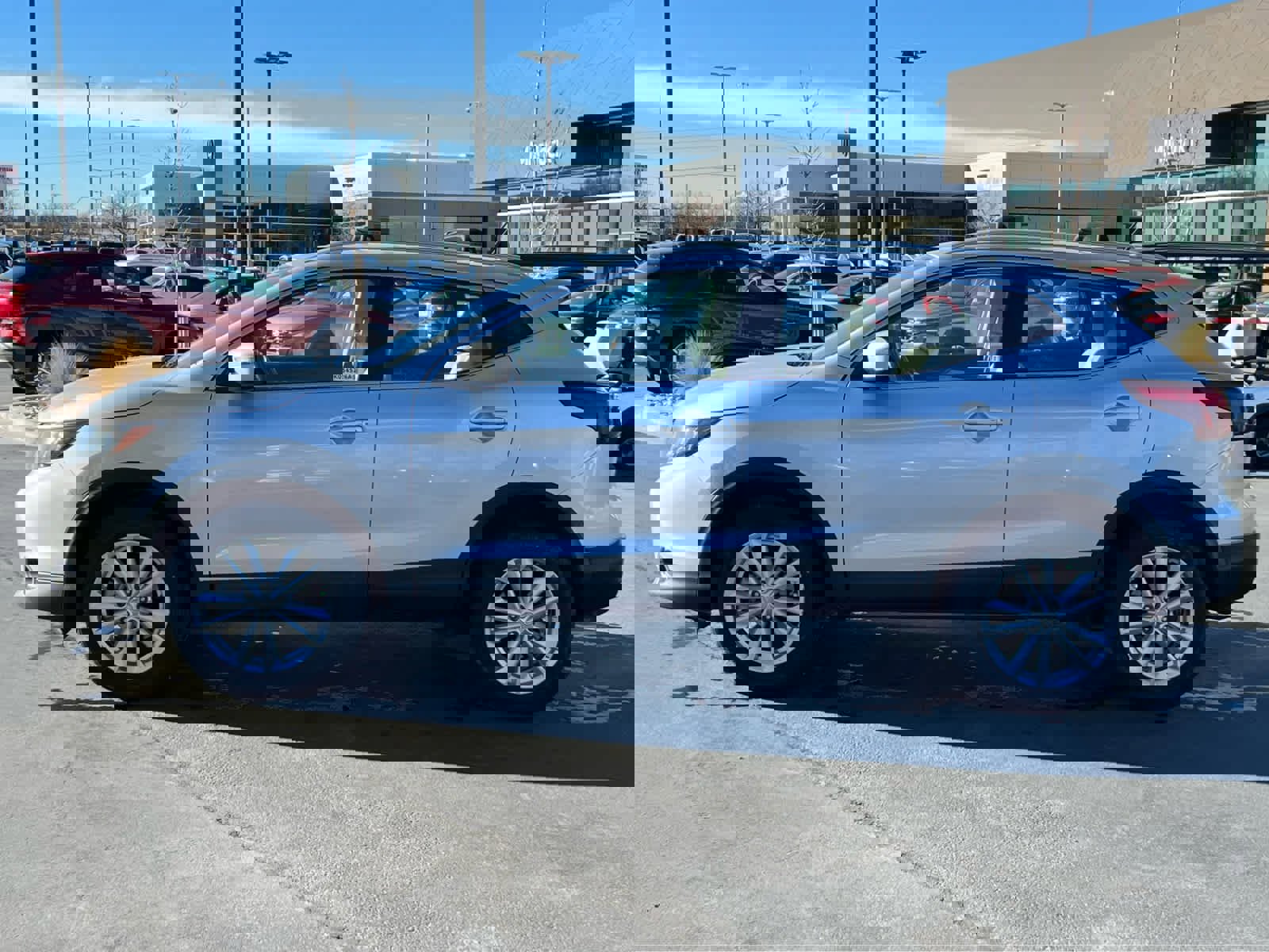 Used 2018 Nissan Rogue Sport SV w/ SV All-Weather Package image 12