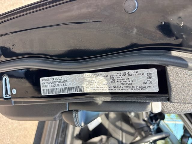 Used 2022 Jeep Grand Cherokee Limited AWD/4WD image 35