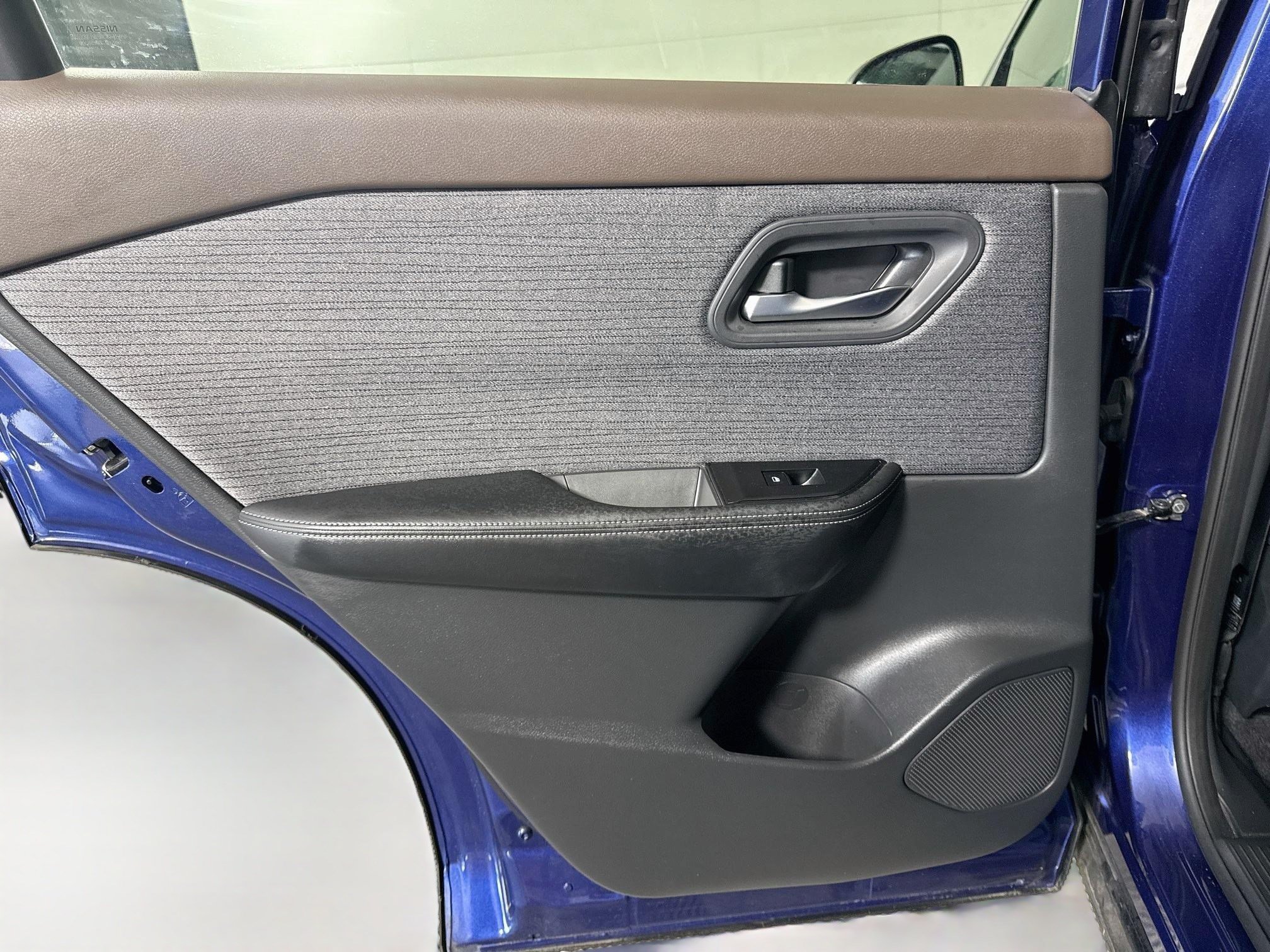 Used 2023 Nissan Rogue SV FWD image 26