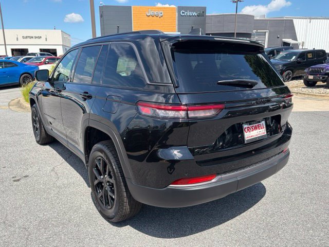 New 2026 Jeep Grand Cherokee Altitude AWD/4WD image 5