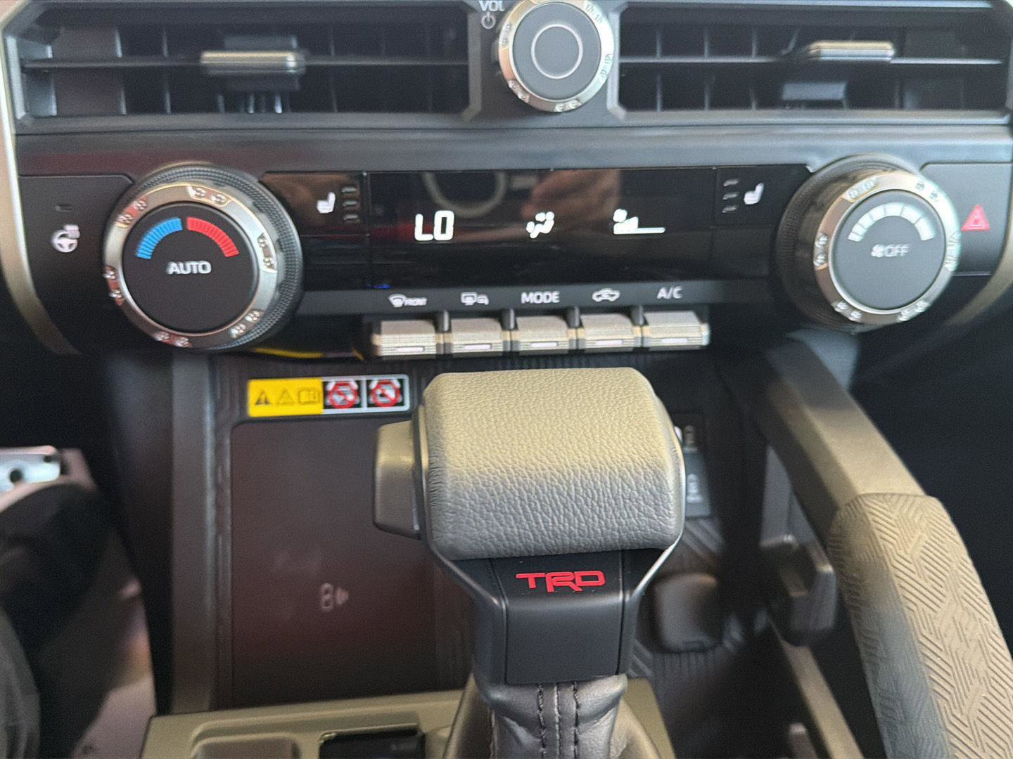 Used 2026 Toyota Tacoma TRD Sport w/ TRD Sport Upgrade Package image 25