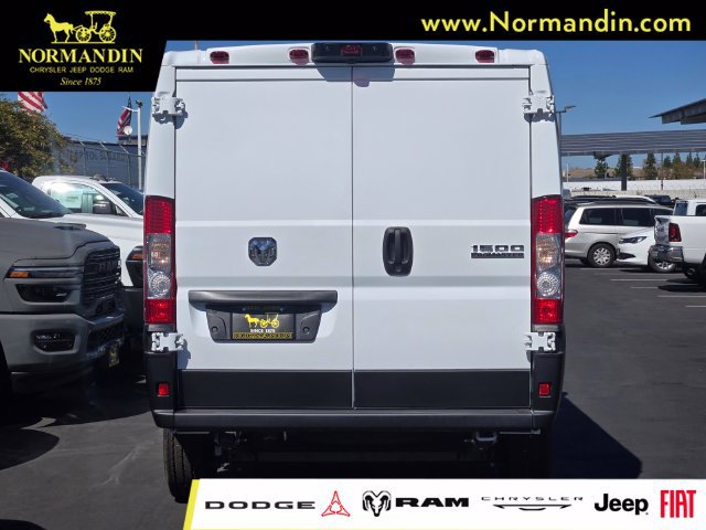 New 2027 RAM ProMaster 1500 w/ Convenience Group FWD image 4