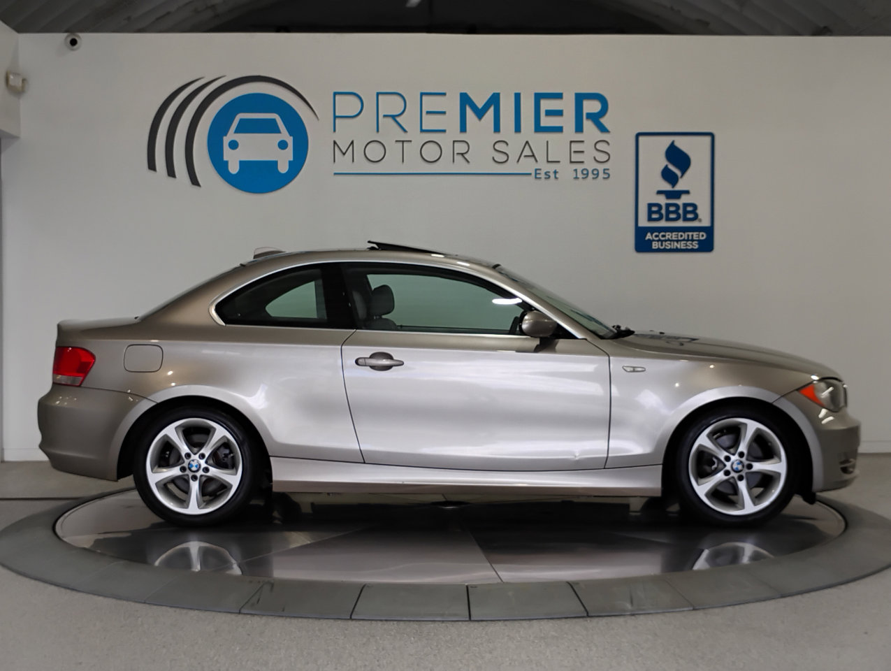 Used 2009 BMW 128i Coupe image 32