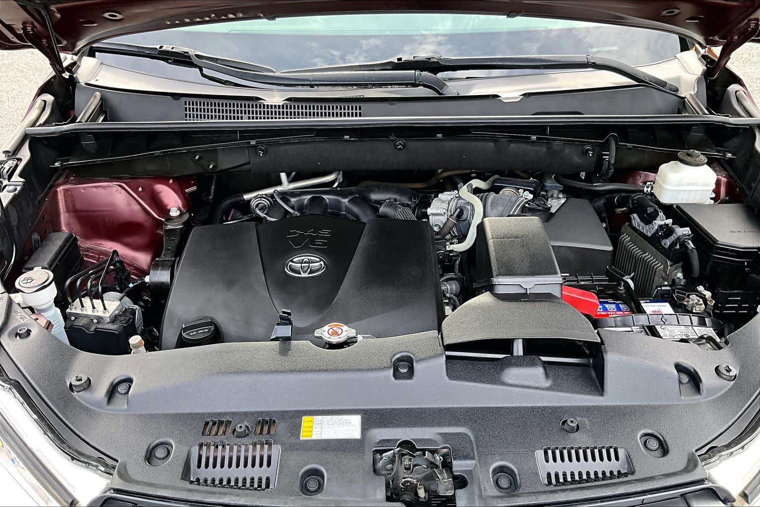 Used 2019 Toyota Highlander Plus AWD/4WD image 27