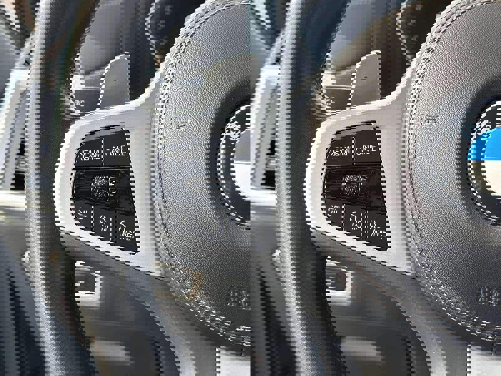 Used 2024 BMW X7 xDrive40i w/ Executive Package image 23