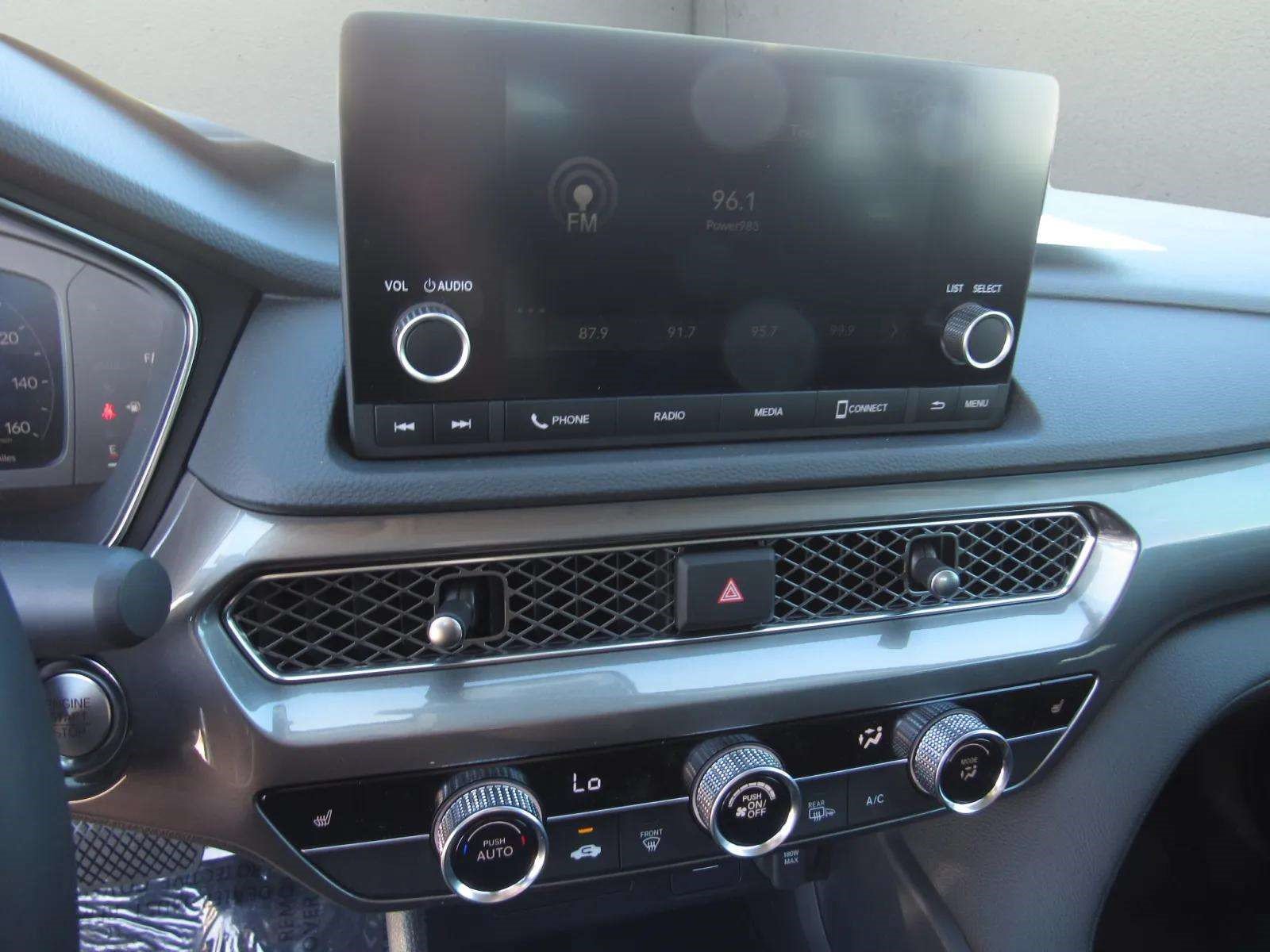 Certified 2026 Acura Integra FWD image 18