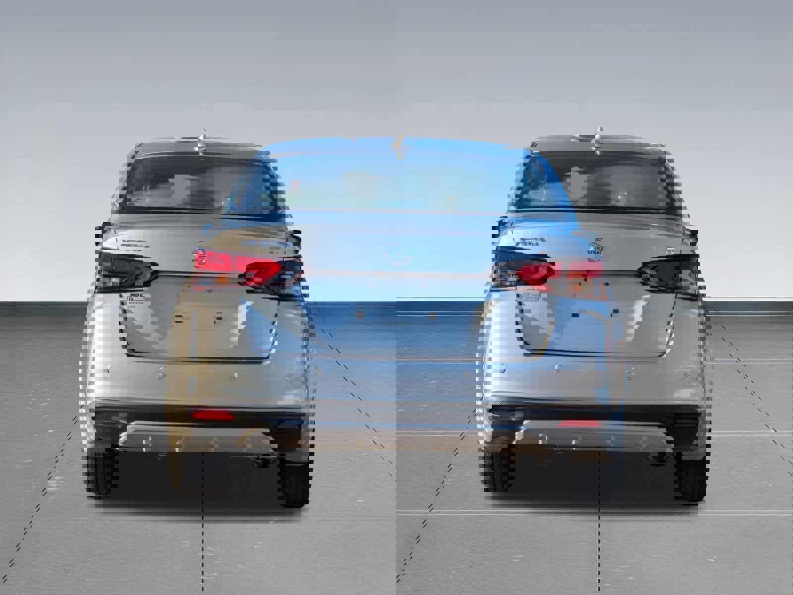 Used 2020 Nissan Versa SV image 5