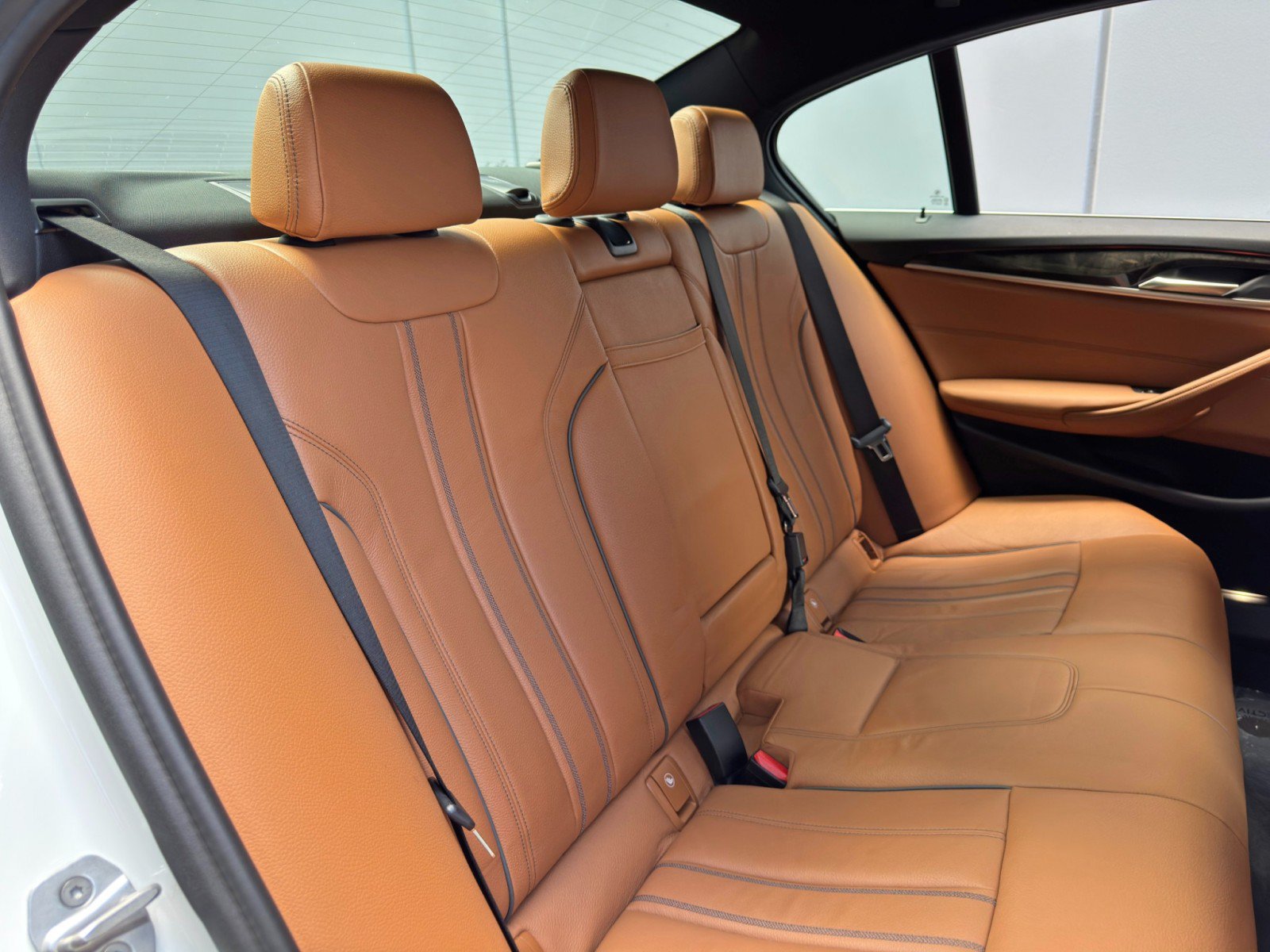 Used 2021 BMW 530i w/ Convenience Package RWD image 41