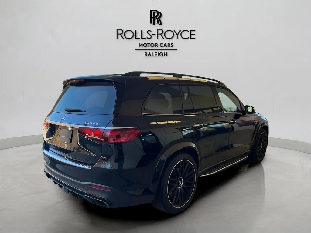 Used 2025 Mercedes-Benz GLS 63 AMG 4MATIC image 4