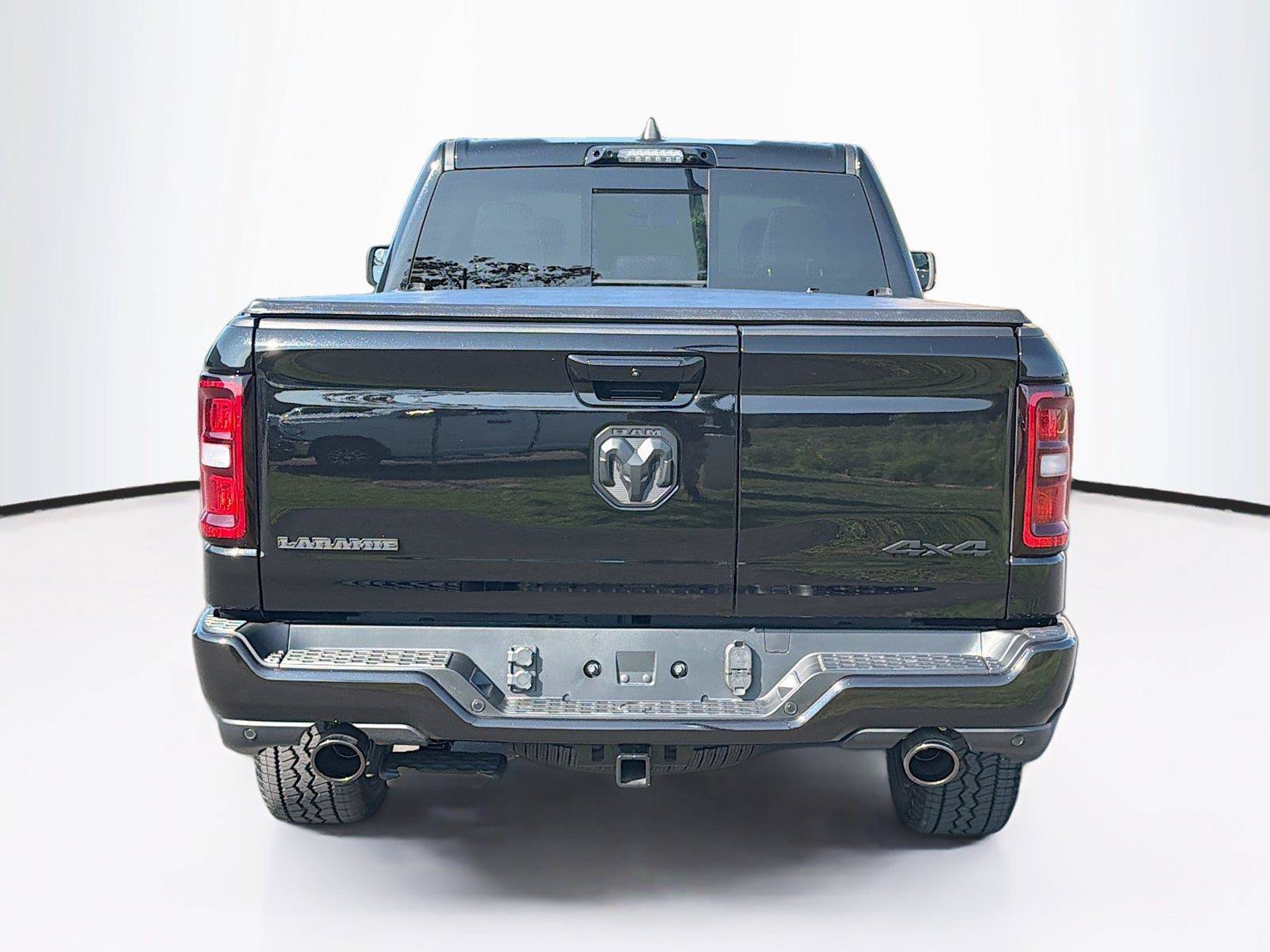 New 2026 RAM 1500 Laramie w/ Night Edition AWD/4WD image 10
