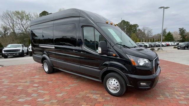 Used 2025 Ford Transit 350 XLT RWD image 3