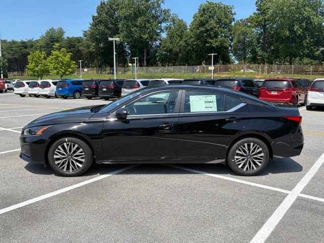 New 2026 Nissan Altima 2.5 SV FWD image 2