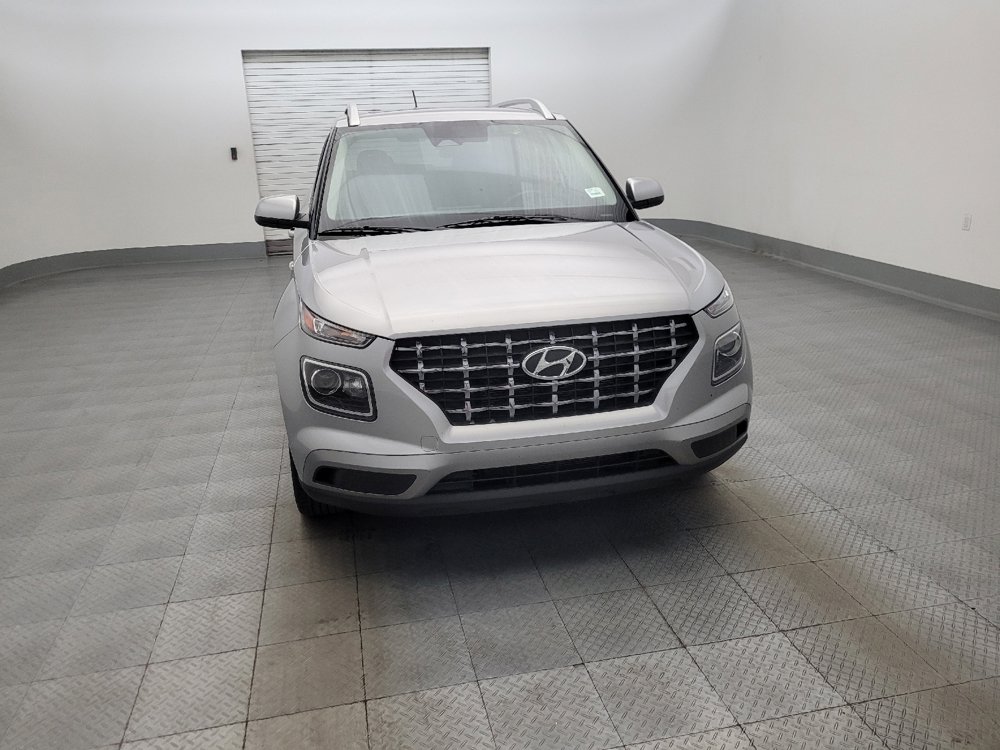 Used 2023 Hyundai Venue SEL w/ Cargo Package FWD image 14