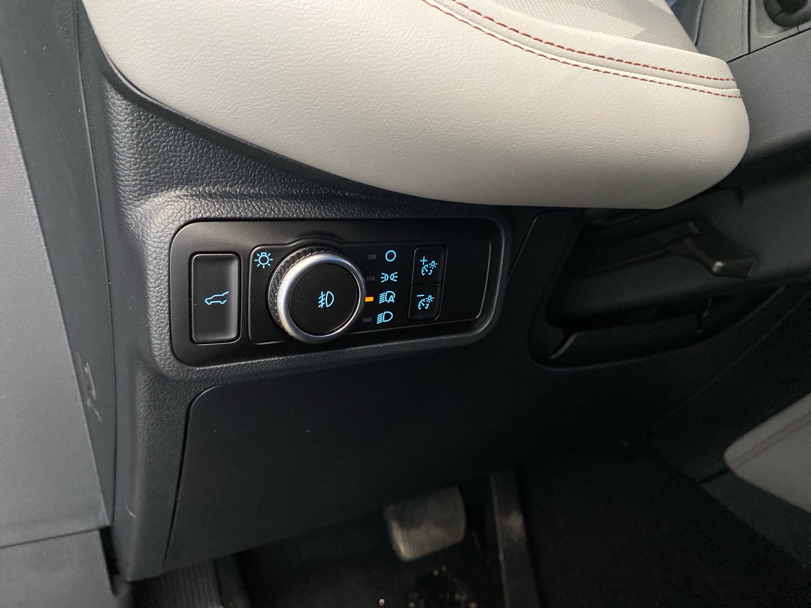 New 2026 Ford Explorer Active w/ Active Comfort Package AWD/4WD image 26