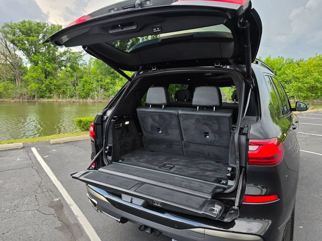 Used 2021 BMW X7 M50i AWD/4WD image 64