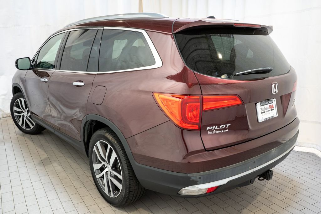 Used 2017 Honda Pilot Elite image 3