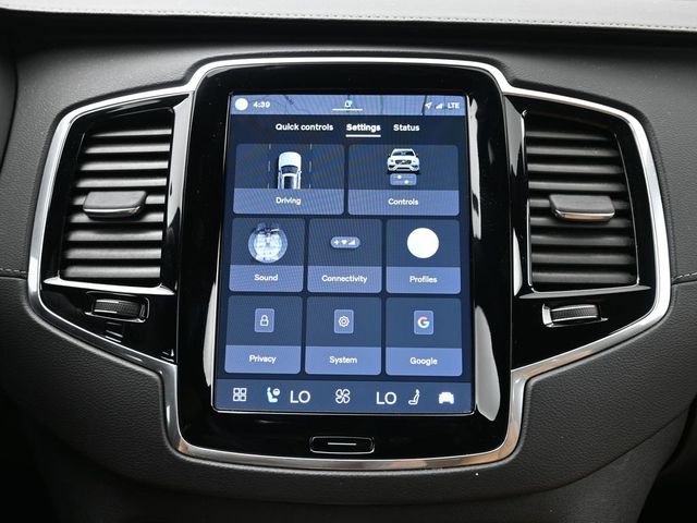 Used 2023 Volvo XC90 T8 Ultimate w/ Protection Package image 17
