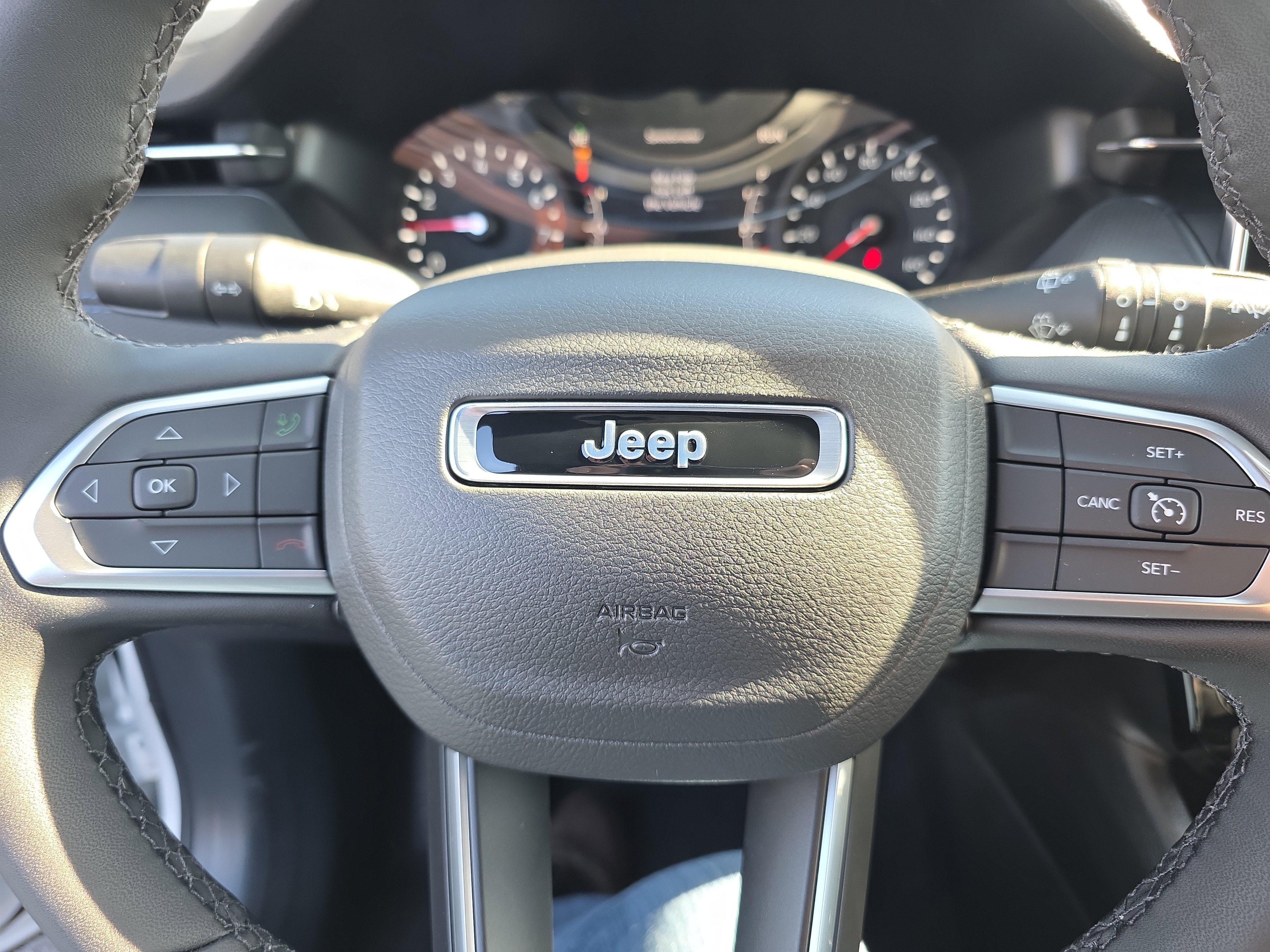 New 2026 Jeep Compass Latitude image 9