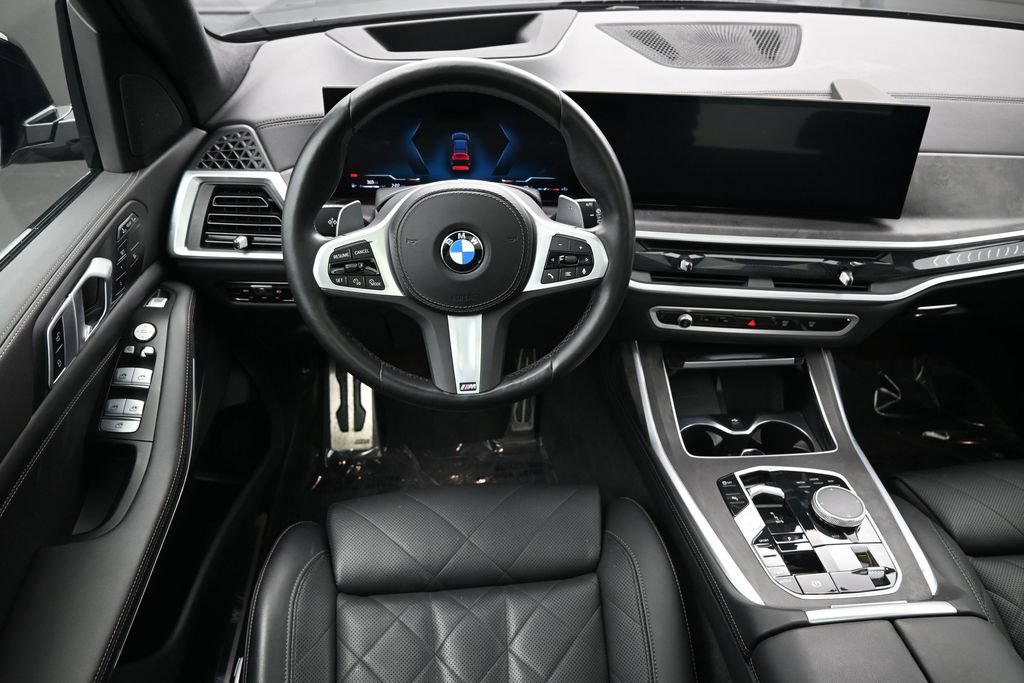 Used 2023 BMW X7 xDrive40i w/ M Sport Package AWD/4WD image 12