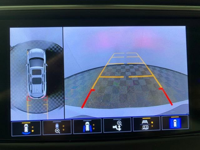 Used 2022 Buick Enclave Avenir w/ Avenir Technology Package image 9