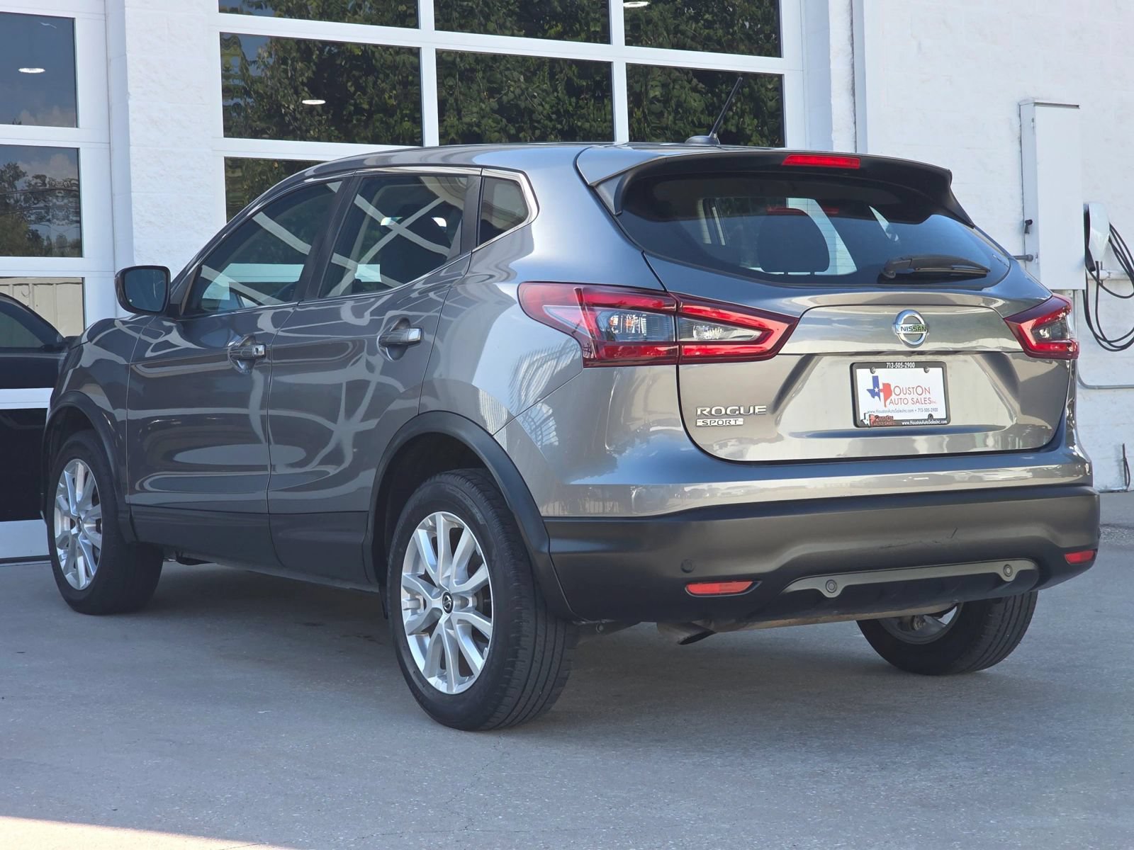 Used 2022 Nissan Rogue Sport S FWD image 7