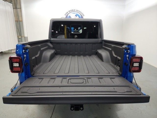 New 2024 Jeep Gladiator Willys image 27