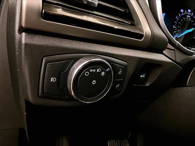 Used 2015 Ford Fusion SE w/ Equipment Group 202A AWD/4WD image 30